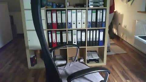 Snapshot of lefti27 chatting on November 2025 01:00:01 AM Dave online show from November 2025 01:00:01 AM