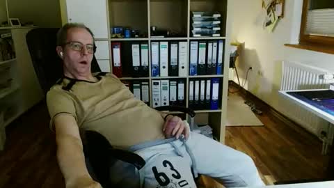 Dave online show from March 2026 09:54:02 PM