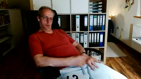 Snapshot of lefti27 chatting on May 2026 11:32:02 PM Dave online show from May 2026 11:32:02 PM