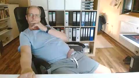 Snapshot of lefti27 chatting on June 2026 11:09:01 PM Dave online show from June 2026 11:09:01 PM