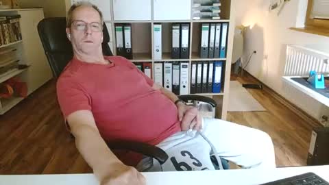 Snapshot of lefti27 chatting on July 2026 09:39:02 PM Dave online show from July 2026 09:39:02 PM