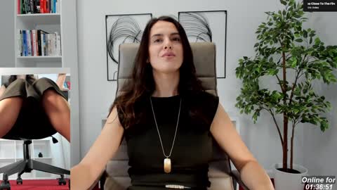 Elle  online show from January 2026 08:19:02 AM