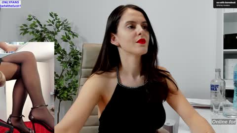 Elle  online show from February 2026 03:34:02 PM