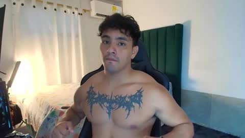 Snapshot of lei_77 chatting on November 2025 08:53:02 PM Lei online show from November 2025 08:53:02 PM