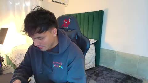  Lei  online show from December 2025 07:10:01 PM