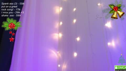 Snapshot of leia_bell chatting on December 2024 07:43:02 PM hey Im Leia and I love rock online show from December 2024 07:43:02 PM