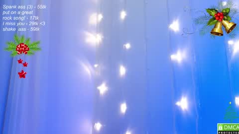 Snapshot of leia_bell chatting on December 2024 04:18:01 PM hey Im Leia and I love rock online show from December 2024 04:18:01 PM