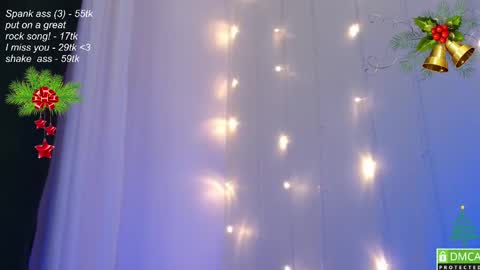 Snapshot of leia_bell chatting on December 2024 05:43:01 PM hey Im Leia and I love rock online show from December 2024 05:43:01 PM