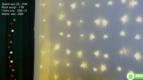 Snapshot of leia_bell chatting on January 2025 08:23:02 PM hey Im Leia and I love rock online show from January 2025 08:23:02 PM