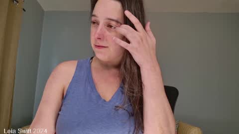 Leia Swift online show from December 2024 03:46:02 PM