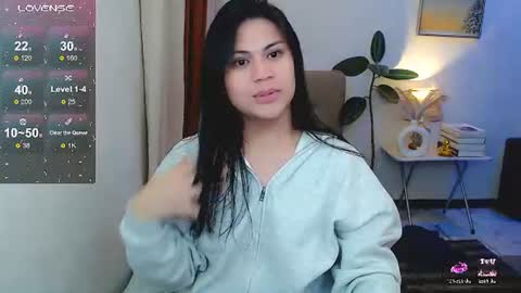 Snapshot of leighcortesi chatting on July 2026 06:15:02 PM Cailey online show from July 2026 06:15:02 PM