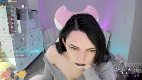 Leighla online show from October 2025 11:35:02 PM