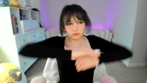 Snapshot of leighlalove chatting on February 2026 11:34:02 PM Leighla online show from February 2026 11:34:02 PM