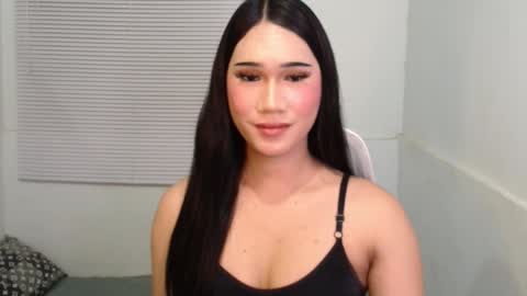 leighs_celine online show from March 2026 05:19:02 PM