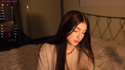 Leila online show from December 2024 11:33:02 AM