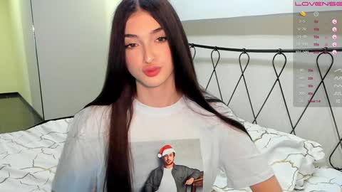 Leila online show from January 2025 11:22:01 PM