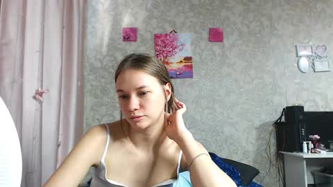 leila_bambi_ online show from November 2025 07:20:01 AM