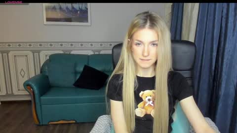 Leila Morriss online show from December 2024 07:11:02 PM