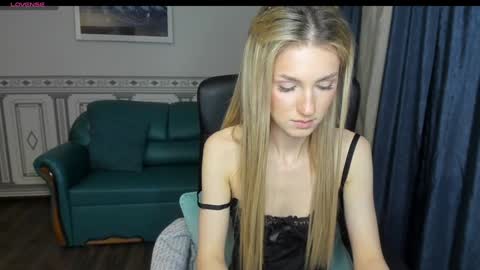 Leila Morriss online show from December 2024 01:18:01 AM