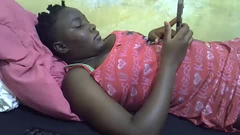 leilah_cute19 online show from April 2026 06:16:01 PM