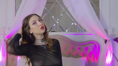 Snapshot of leilaparson chatting on October 2025 04:09:02 AM Leila online show from October 2025 04:09:02 AM