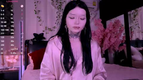 Snapshot of lein_bone chatting on November 2025 12:20:02 AM Lein online show from November 2025 12:20:02 AM