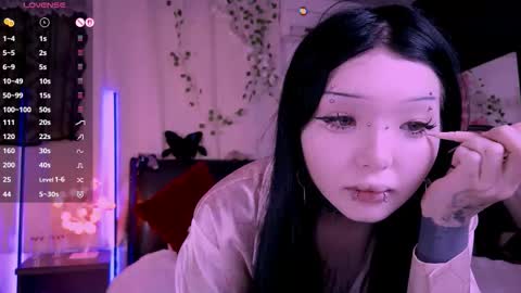 Snapshot of lein_bone chatting on November 2025 12:09:02 AM Lein online show from November 2025 12:09:02 AM