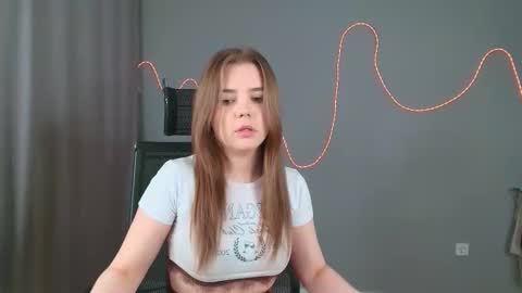 leksalove online show from February 2026 04:40:01 PM