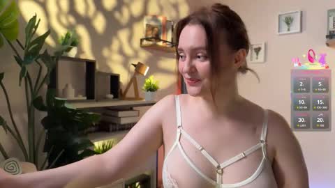 Lela online show from October 2025 03:00:01 PM