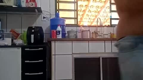 Snapshot of lelefiel chatting on October 2025 11:30:02 AM Pequeno Urso online show from October 2025 11:30:02 AM