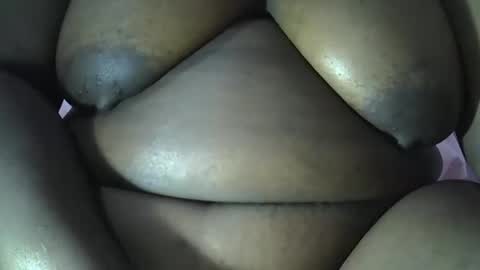 Snapshot of lemon_girl90 chatting on December 2025 07:41:01 PM lemon_girl90 online show from December 2025 07:41:01 PM