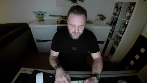 Ange online show from February 2025 09:04:01 PM