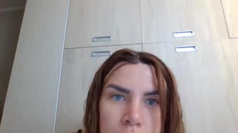 lena6122000 online show from September 2025 01:11:02 PM