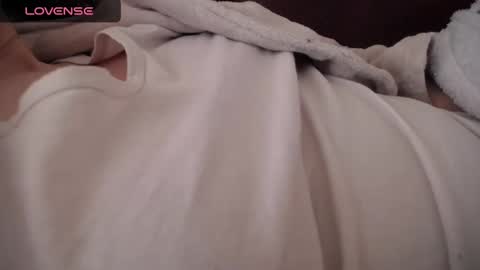 lenagolden online show from February 2025 12:04:02 PM