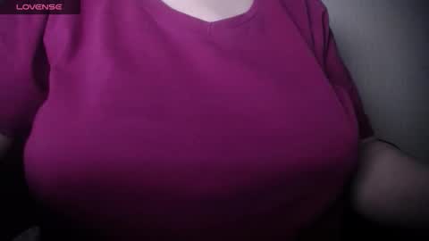 lenagolden online show from January 2026 07:11:01 PM