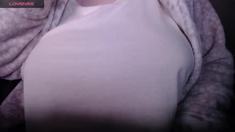 lenagolden online show from April 2026 02:25:01 AM