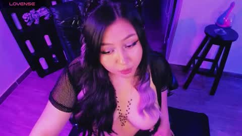 Lenna Kang online show from February 2026 11:21:02 PM