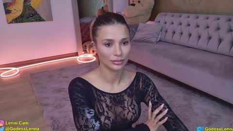 Lenna Goddess online show from November 2025 05:40:01 AM