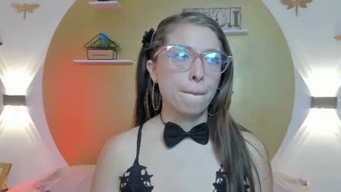 Lenna  online show from June 2026 11:25:02 AM