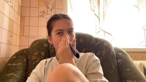 Snapshot of lenniepennachio chatting on April 2026 08:28:02 AM Hellomy name is Natalyits my first day here nice to meet you Give me 50 thumbs ups online show from April 2026 08:28:02 AM