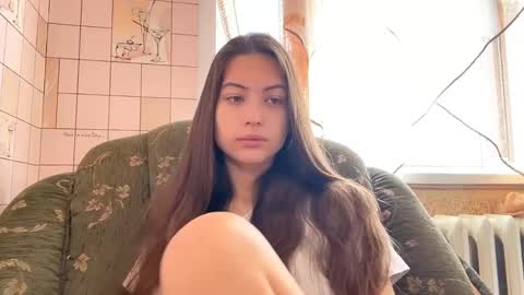Snapshot of lenniepennachio chatting on April 2026 04:49:02 AM Hellomy name is Natalyits my first day here nice to meet you Give me 50 thumbs ups online show from April 2026 04:49:02 AM