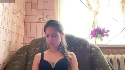 Snapshot of lenniepennachio chatting on May 2026 09:38:02 AM Hellomy name is Natalyits my first day here nice to meet you Give me 50 thumbs ups online show from May 2026 09:38:02 AM