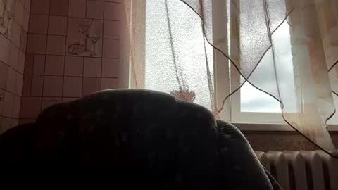 Snapshot of lenniepennachio chatting on May 2026 06:00:01 AM Hellomy name is Natalyits my first day here nice to meet you Give me 50 thumbs ups online show from May 2026 06:00:01 AM