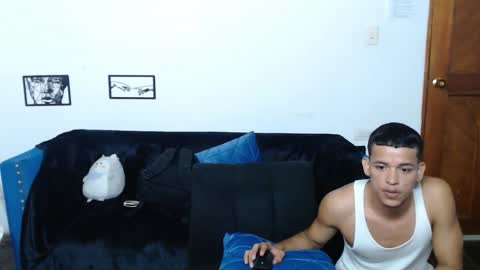 LENSEU online show from December 2025 04:14:01 PM