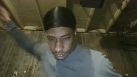 leo199984 online show from December 2025 03:33:02 AM