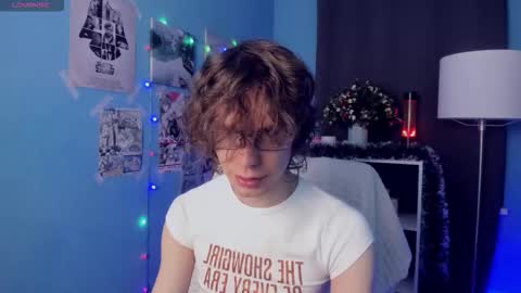 Snapshot of leo_bensyten chatting on November 2025 03:33:01 PM Leo online show from November 2025 03:33:01 PM