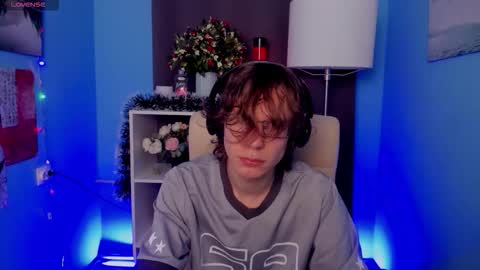 Snapshot of leo_bensyten chatting on November 2025 10:09:02 PM Leo online show from November 2025 10:09:02 PM