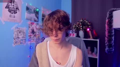 Snapshot of leo_bensyten chatting on December 2025 02:48:01 PM Leo online show from December 2025 02:48:01 PM