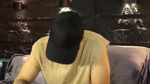 Leo  Diaz online show from November 2025 02:34:01 AM