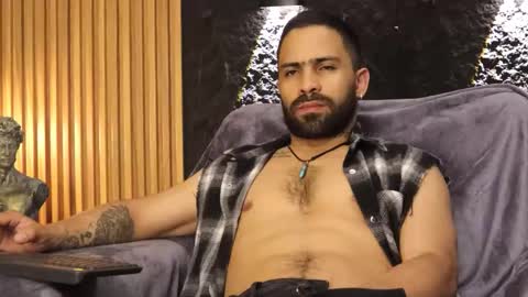 Leo  Diaz online show from December 2025 02:53:01 AM